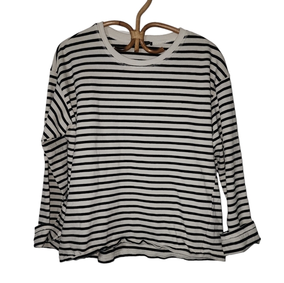 Zara Black and white striped sweater - Picture 4 of 6